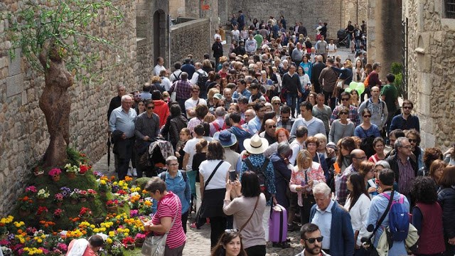 People on Girona People on Girona