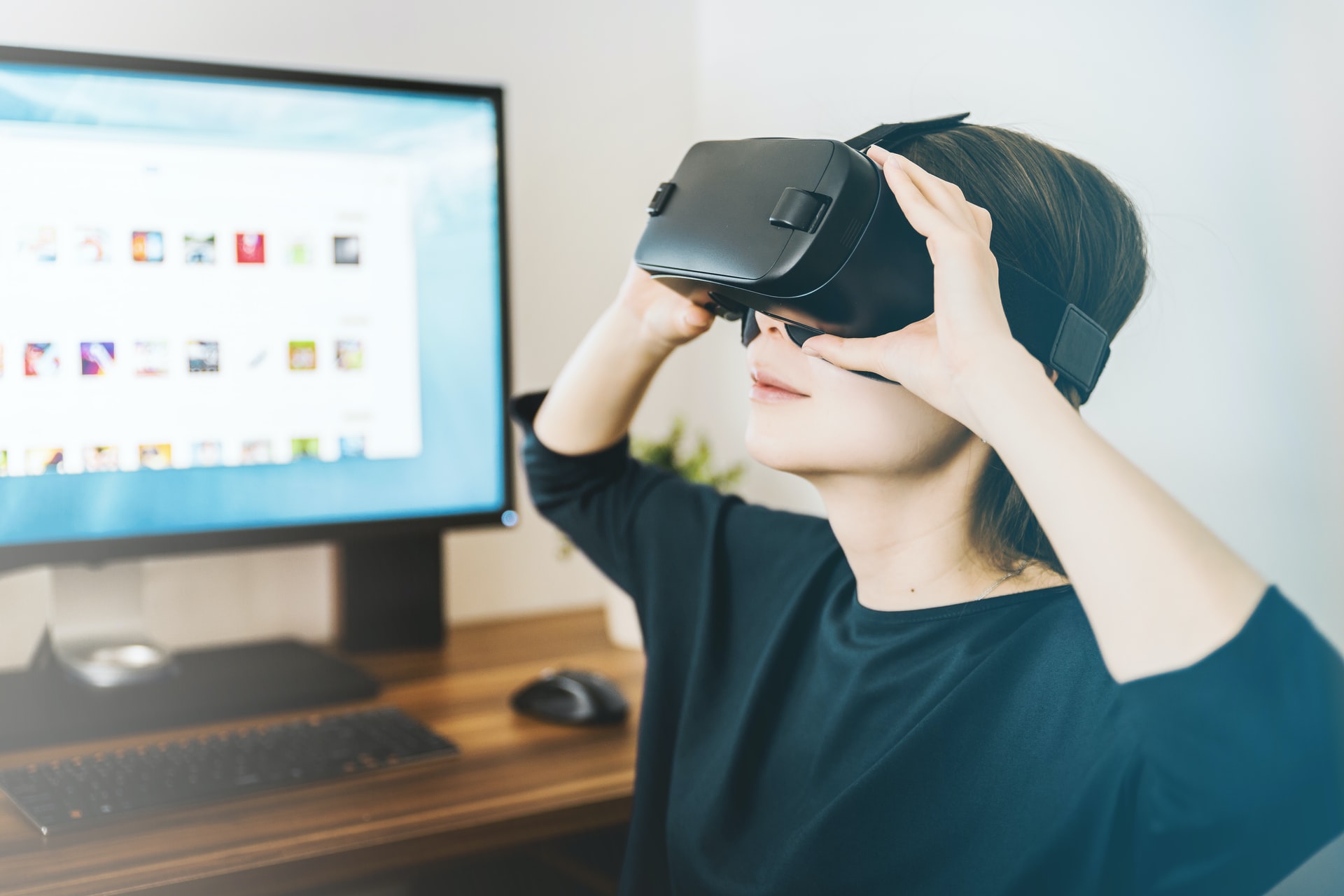 Main challenges for the adoption of the metaverse
